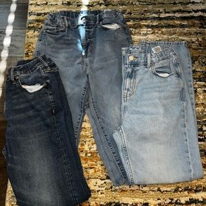 Old Navy boy’s jeans. Very gently used, size 14-16. Smoke free home